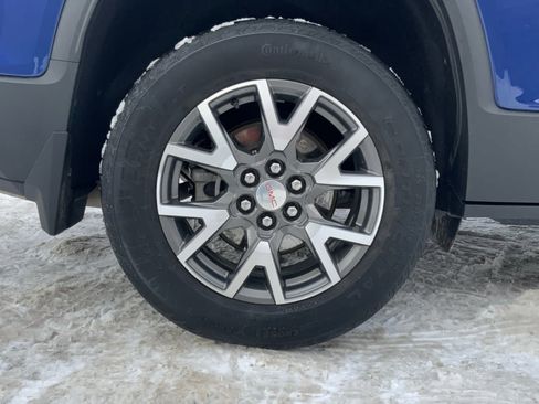 Used 2023 GMC Acadia SLE w/ Driver Convenience Package image 29