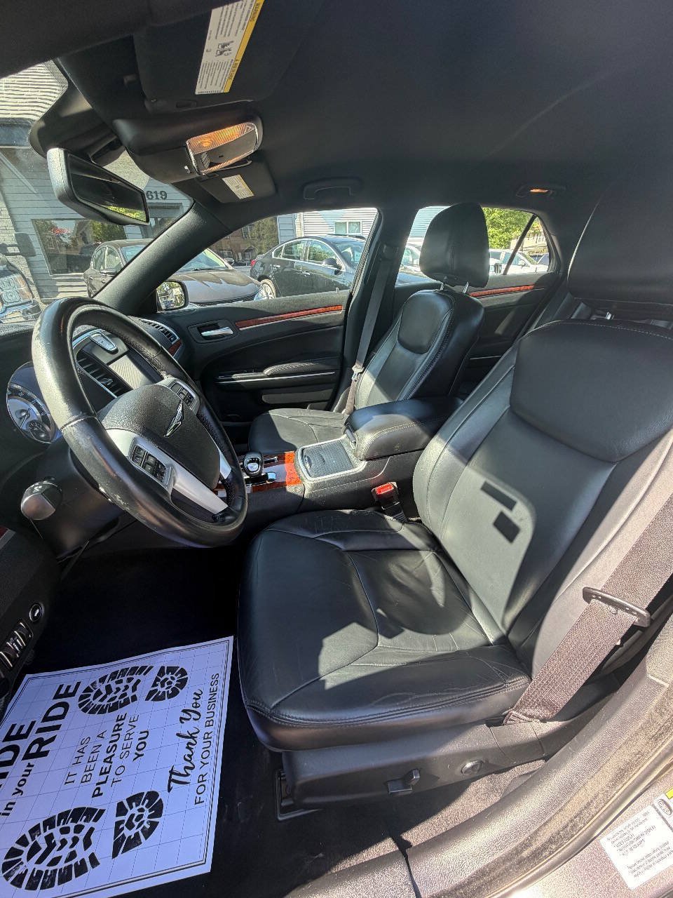 Used 2014 Chrysler 300 RWD image 18