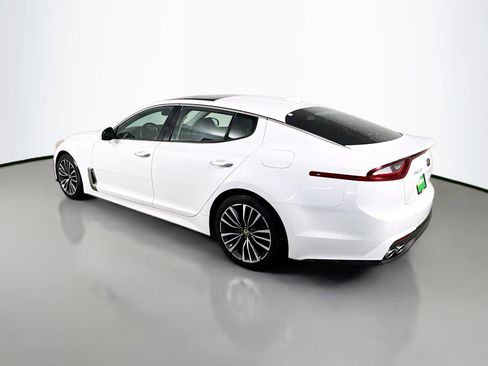 Used 2018 Kia Stinger Premium image 6