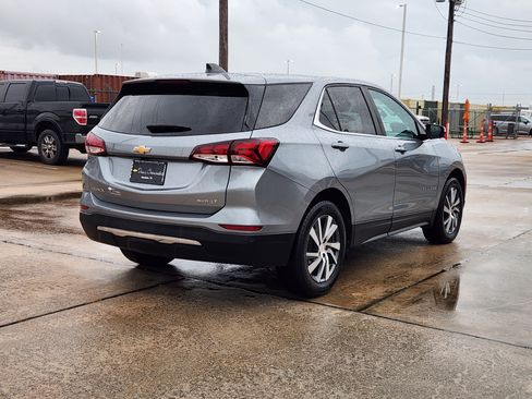 Used 2024 Chevrolet Equinox LT AWD/4WD image 6