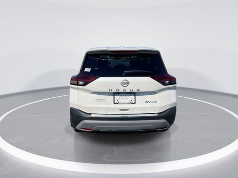 Used 2023 Nissan Rogue SV AWD/4WD image 7