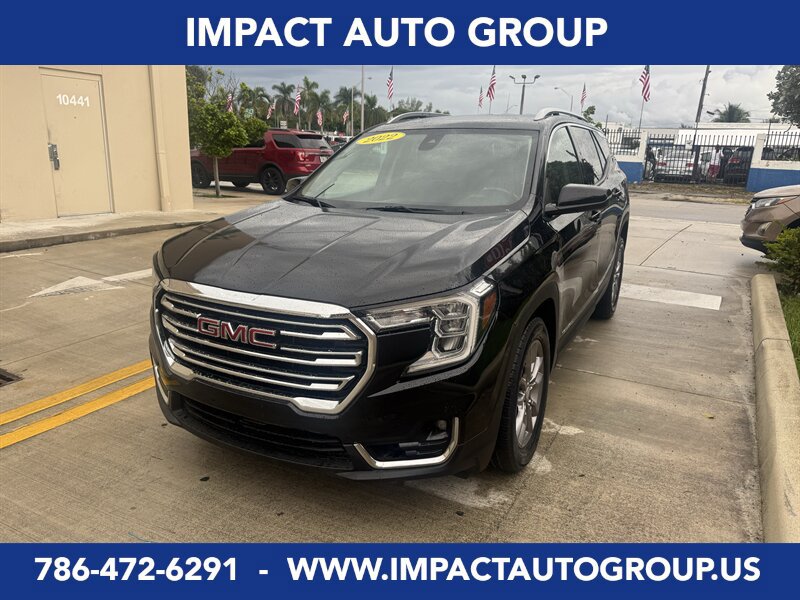 Used 2022 GMC Terrain SLT AWD/4WD image 1