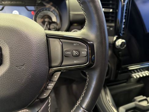 Used 2022 RAM 1500 Limited w/ Body Color Bumper Group image 17