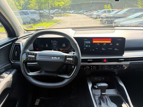 New 2026 Kia Sorento LX FWD image 25