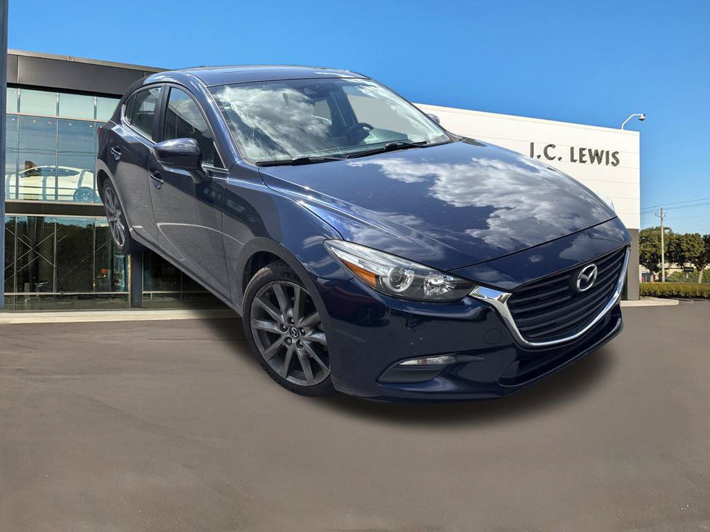 Used 2018 MAZDA MAZDA3 Touring FWD image 1