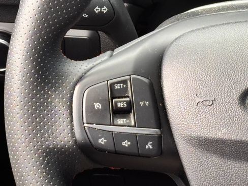 Used 2025 Ford Escape ST-Line FWD image 12