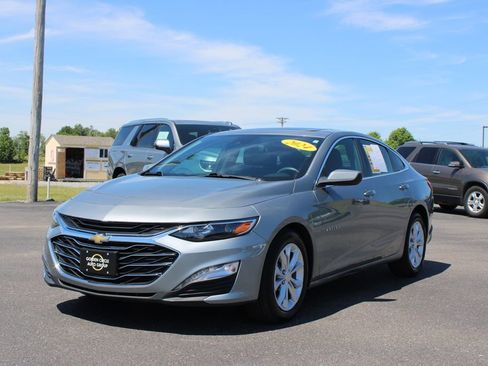 Used 2024 Chevrolet Malibu LT FWD image 4