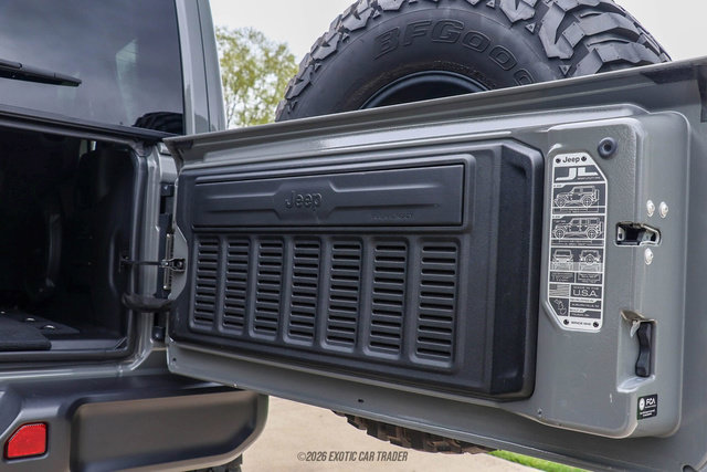 Used 2022 Jeep Wrangler Unlimited Sahara w/ Cold Weather Group AWD/4WD image 80