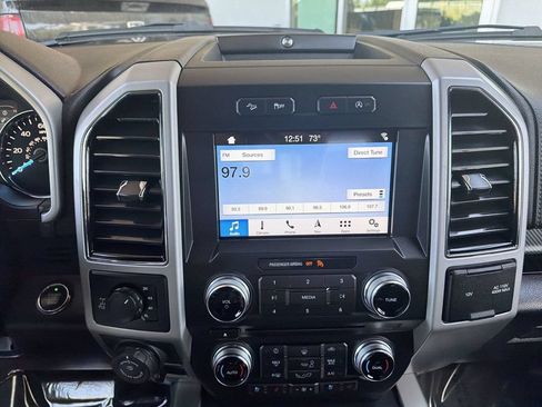 Used 2018 Ford F150 Lariat w/ Equipment Group 502A Luxury AWD/4WD image 14