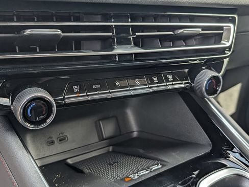 New 2026 Chevrolet Traverse RS w/ LPO, Floor Liner Package FWD image 24