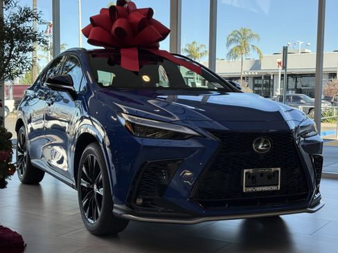 New 2026 Lexus NX 350h F Sport image 2
