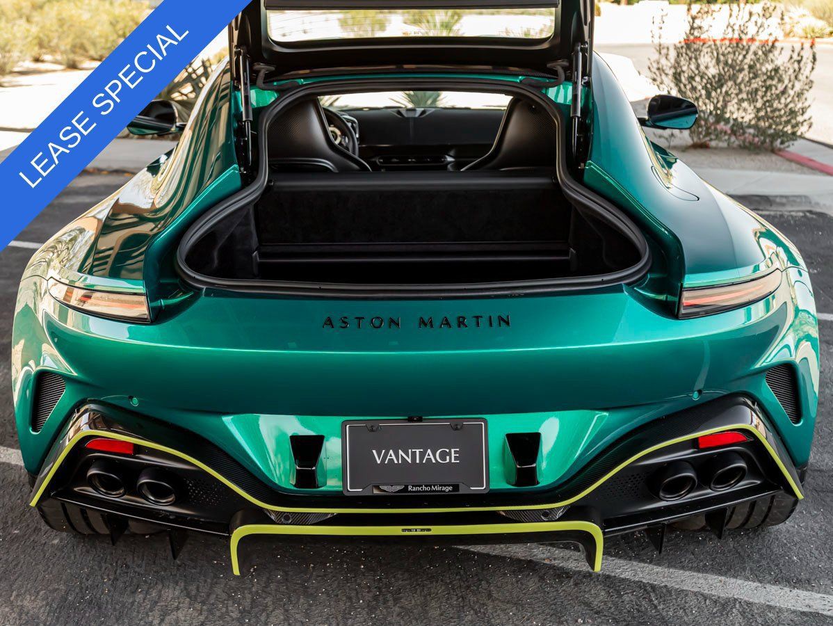 Used 2025 Aston Martin V8 Vantage Coupe RWD image 18