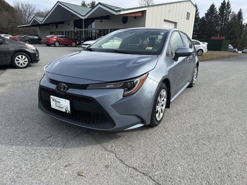 Used 2022 Toyota Corolla LE FWD image 1