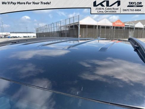 Used 2022 Jeep Compass Limited image 11