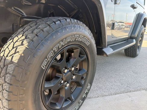 Used 2020 Jeep Wrangler Sport image 10