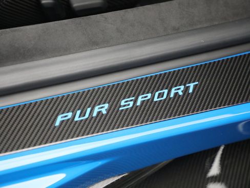 Used 2021 Bugatti Chiron Pur Sport image 18