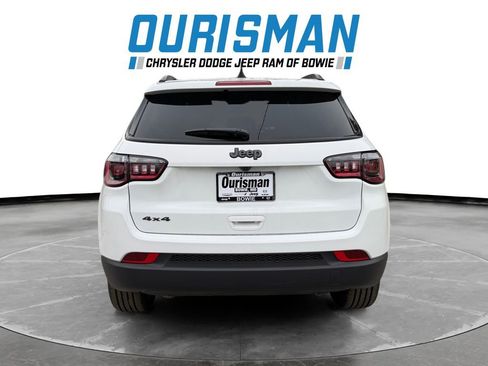 New 2026 Jeep Compass Latitude image 5