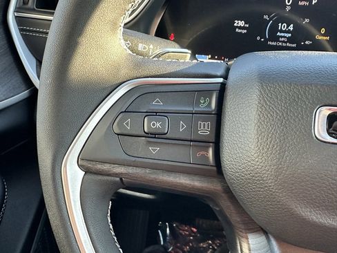 New 2025 Jeep Grand Cherokee L Limited image 24