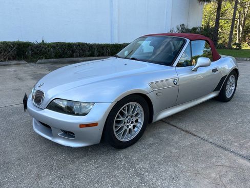 Used 2002 BMW Z3 2.5i image 9