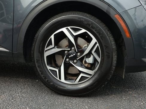 Used 2024 Kia Sportage LX image 5
