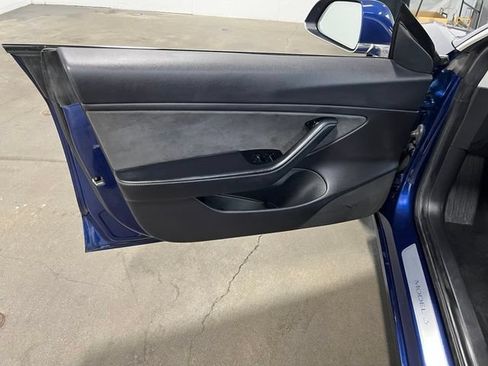 Used 2019 Tesla Model 3 Standard Range Plus RWD image 24