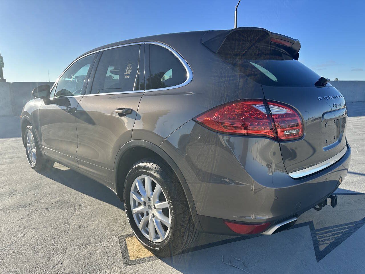 Used 2012 Porsche Cayenne AWD/4WD image 12