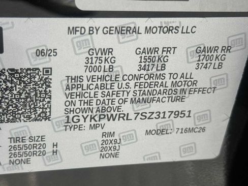 Used 2025 Cadillac Lyriq Sport w/ LPO, Floor Liner Package AWD/4WD image 24