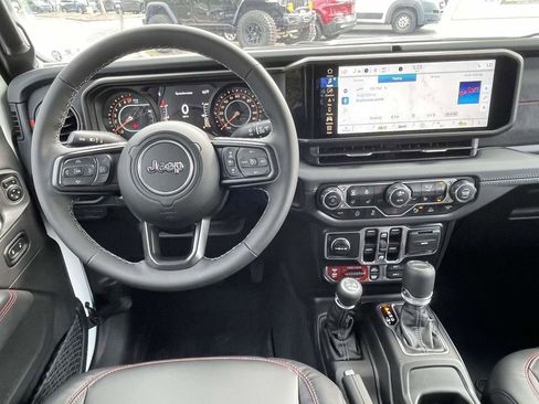 New 2025 Jeep Gladiator Rubicon image 11