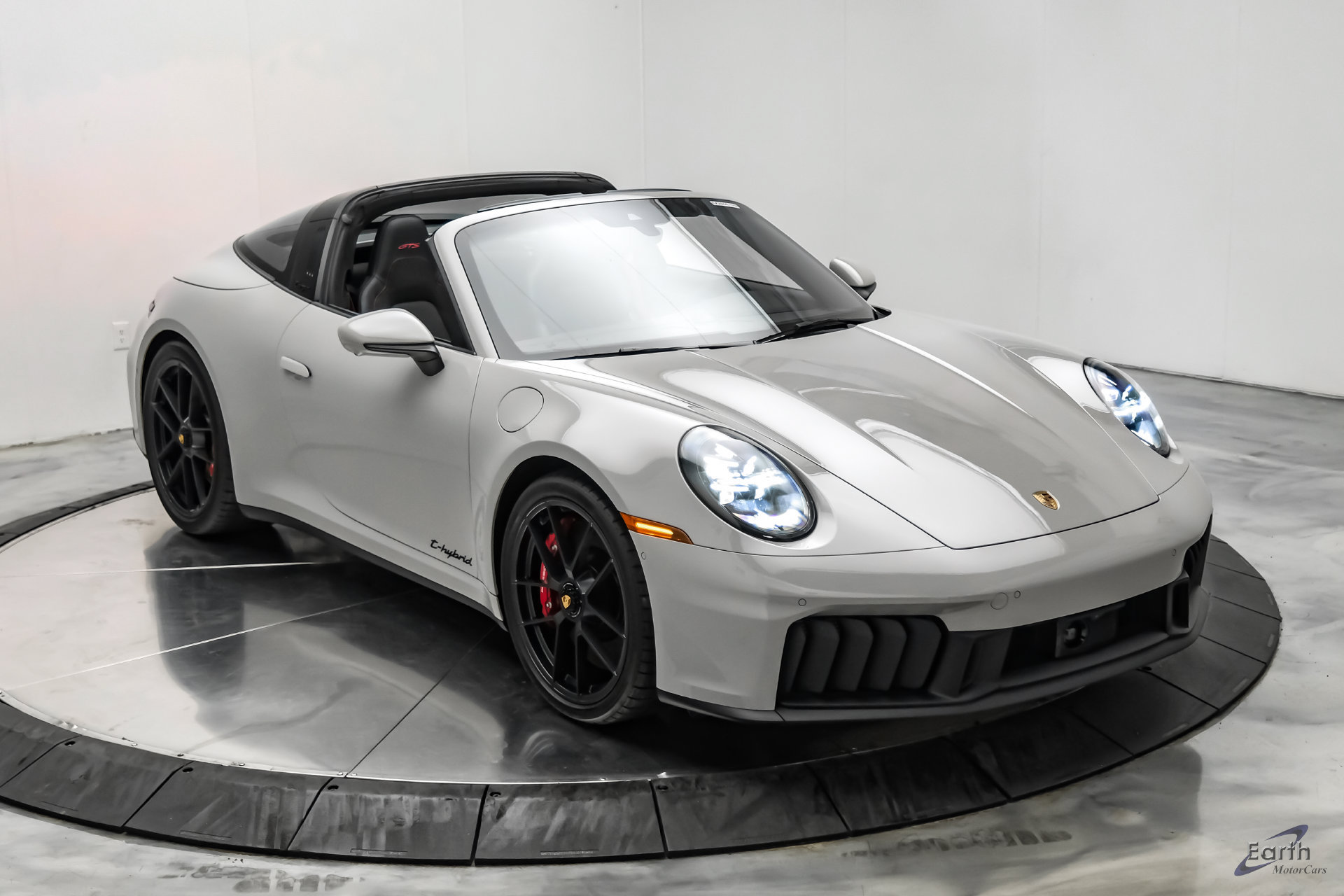 Used 2025 Porsche 911 Targa 4 GTS AWD/4WD image 33