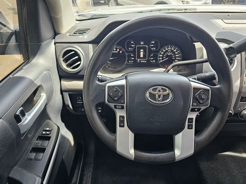 Used 2018 Toyota Tundra SR5 w/ TRD Off Road Package AWD/4WD image 20