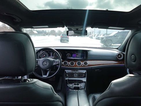 Used 2017 Mercedes-Benz E 400 4MATIC Wagon image 49