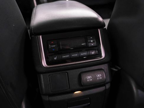 Used 2020 Subaru Ascent Limited w/ Popular Package #3 AWD/4WD image 39