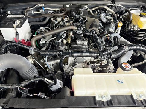 Certified 2025 Toyota Tacoma SR5 RWD image 39
