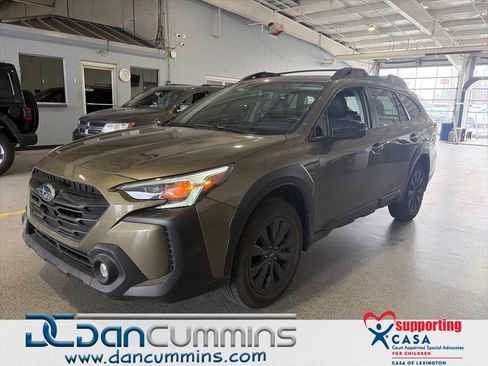 Used 2025 Subaru Outback Onyx Edition w/ Popular Package #2 image 1