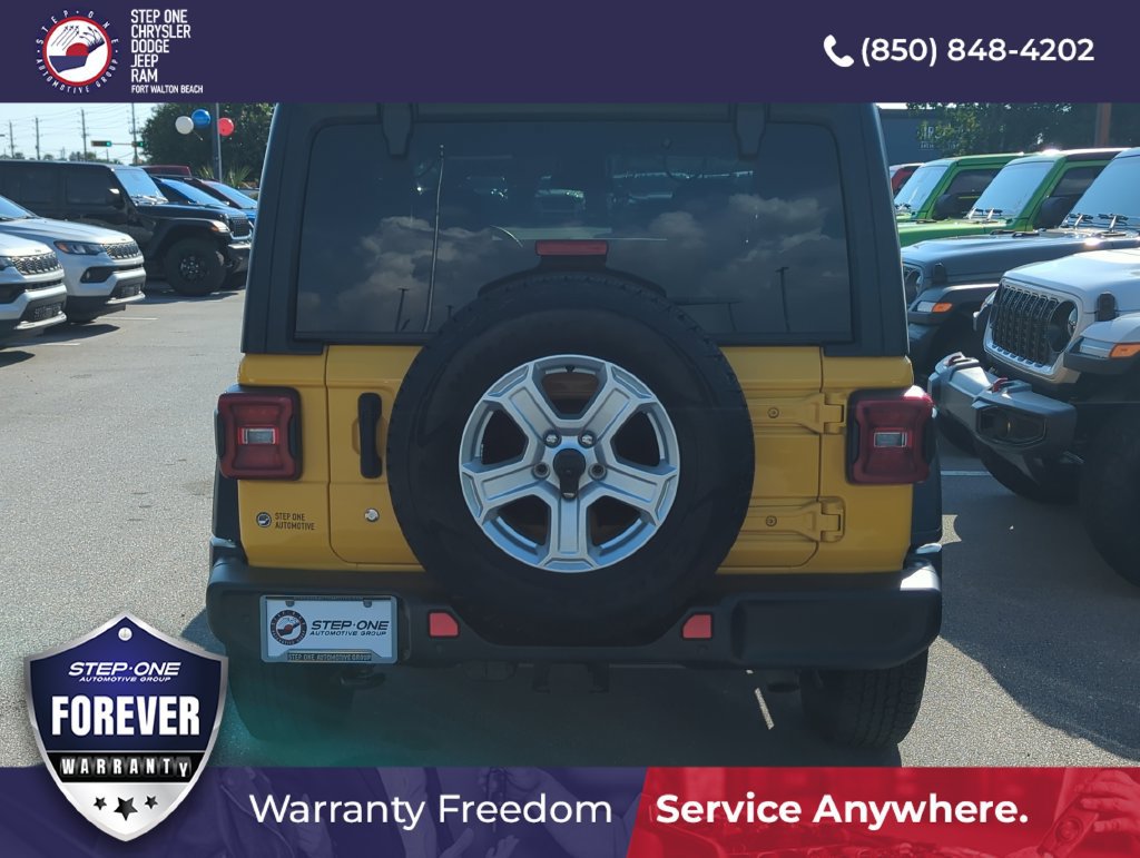 Used 2019 Jeep Wrangler Sport AWD/4WD image 5
