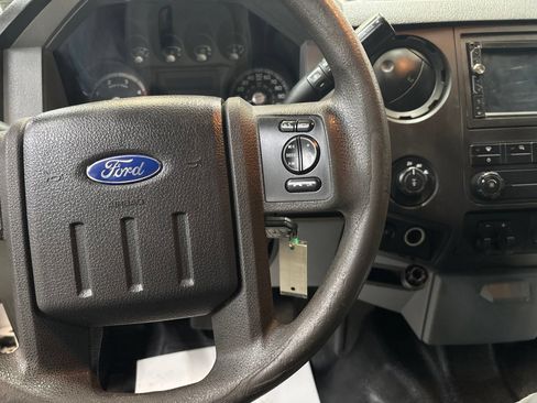 Used 2015 Ford F250 XL w/ Power Equipment Group AWD/4WD image 15