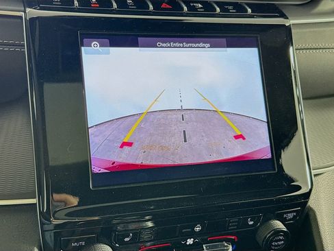 New 2025 Jeep Grand Cherokee Laredo X w/ Luxury Tech Group I image 40