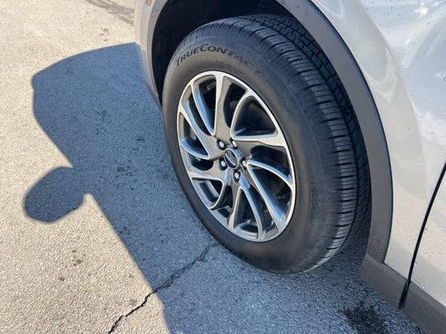 Used 2022 Lincoln Corsair AWD w/ Equipment Group 101A image 32