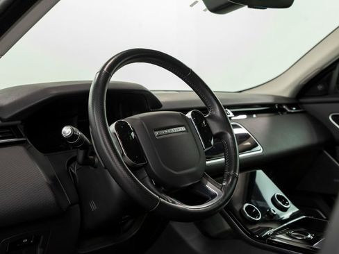 Used 2018 Land Rover Range Rover Velar S image 10