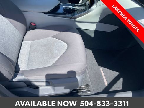 Used 2019 Toyota Camry LE FWD image 16