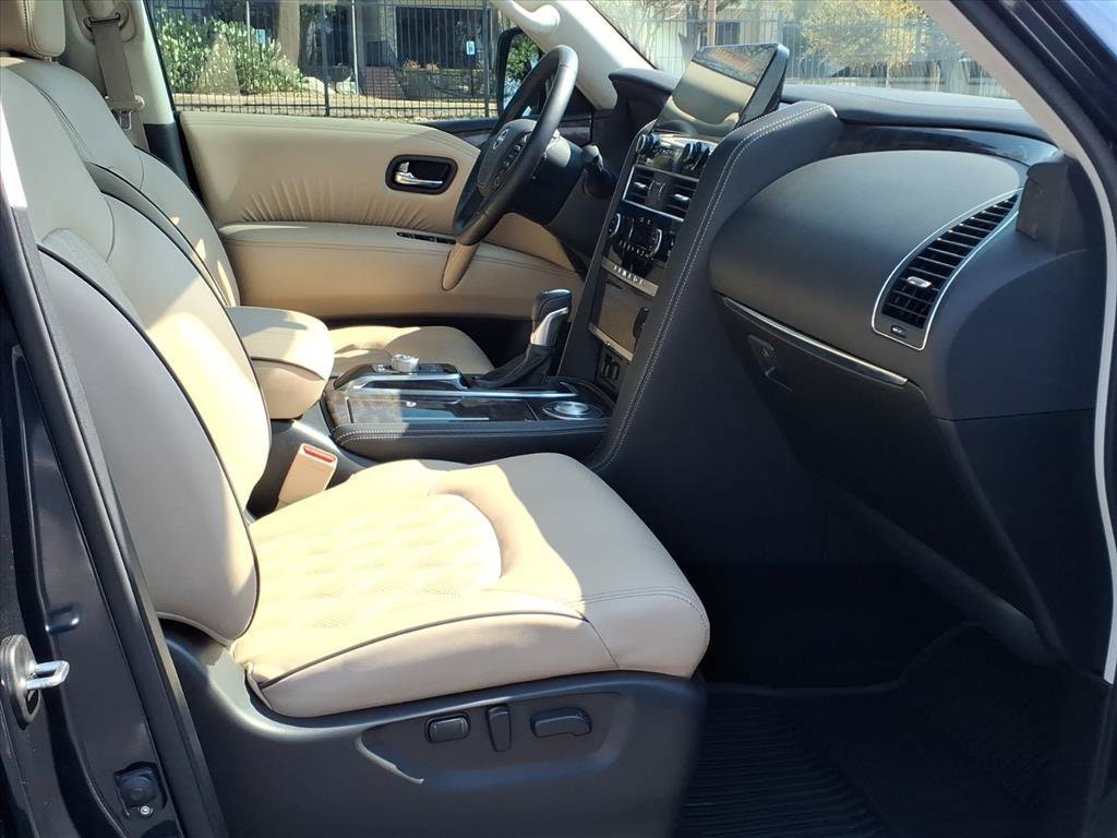 Used 2024 Nissan Armada Platinum w/ Captain's Chairs Package RWD image 23
