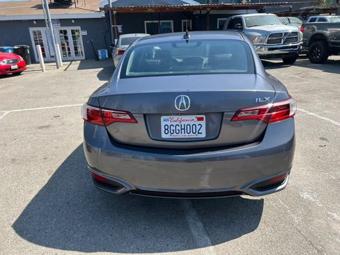 Used 2017 Acura ILX FWD image 6
