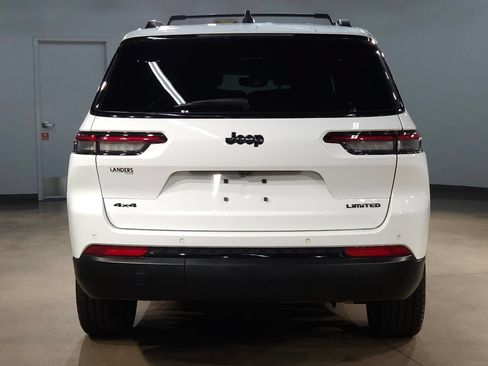 Used 2024 Jeep Grand Cherokee L Limited w/ Black Appearance Package AWD/4WD image 6