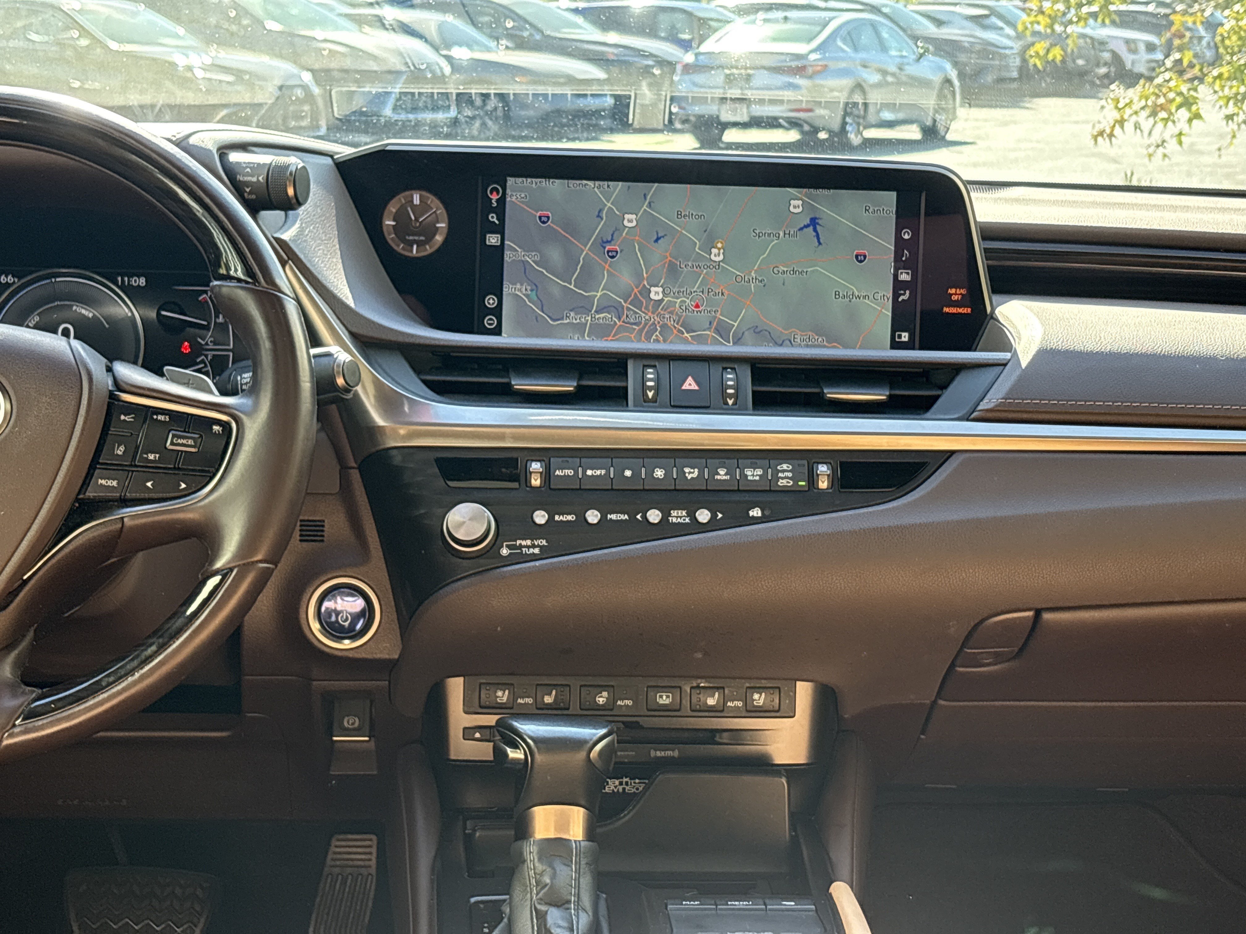 Used 2021 Lexus ES 300h w/ Accessory Package 2 FWD image 30