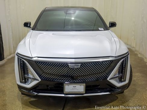 New 2025 Cadillac Lyriq Luxury image 4