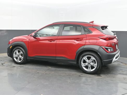 Used 2022 Hyundai Kona SEL w/ Cargo Package FWD image 6