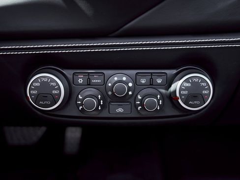 Used 2018 Ferrari 488 Spider image 66