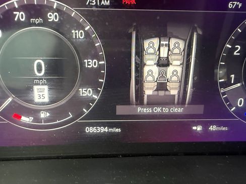 Used 2018 Land Rover Range Rover Velar S AWD/4WD image 19