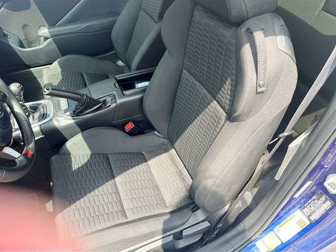Used 2025 Toyota GR86 RWD image 18