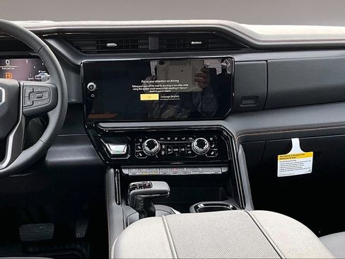 New 2026 GMC Sierra 1500 AT4 w/ AT4 Premium Package AWD/4WD image 6